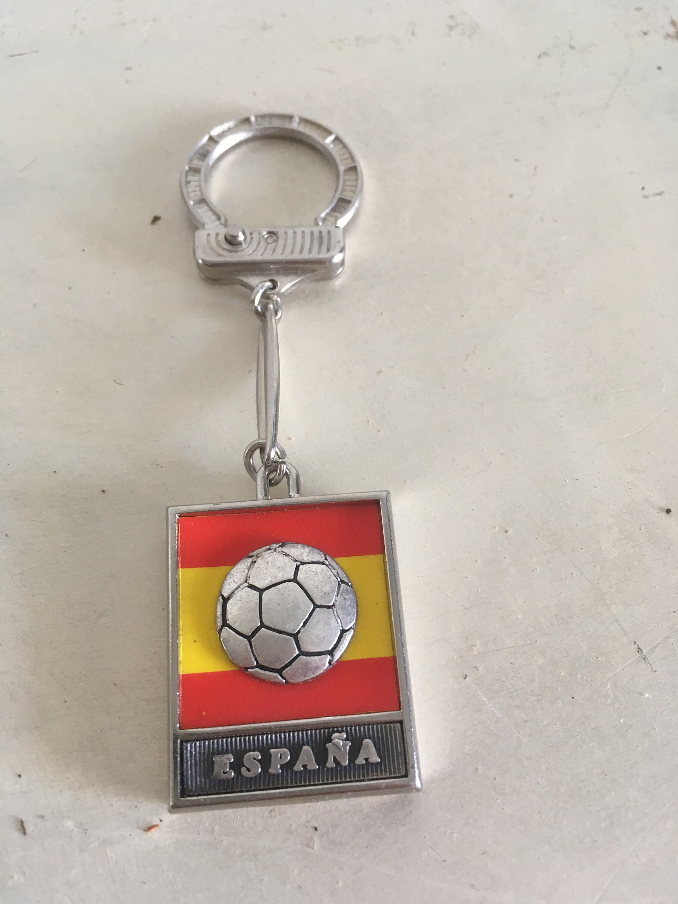 Porte-clés Vintage Métal DFV - Fédération Allemande De Football De RDA