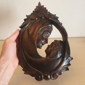 Vintage Hand Carved Wall Plaque of Virgin Mary and Child, Religious Folk Art in Dark Wood, Christian Icon, 31x20cm, 663g, Mid 20th Century.