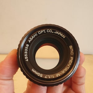 Vintage SMC Pentax-M 50mm f/1.7 Manual Focus Lens – Asahi Opt. Co., Japan – M42 Mount – w/ 49mm UV Filter, Collectible 1980s Lenses.