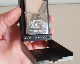 Vintage 1989 Zippo Lighter Sydney Harbour Bridge Tower & Opera