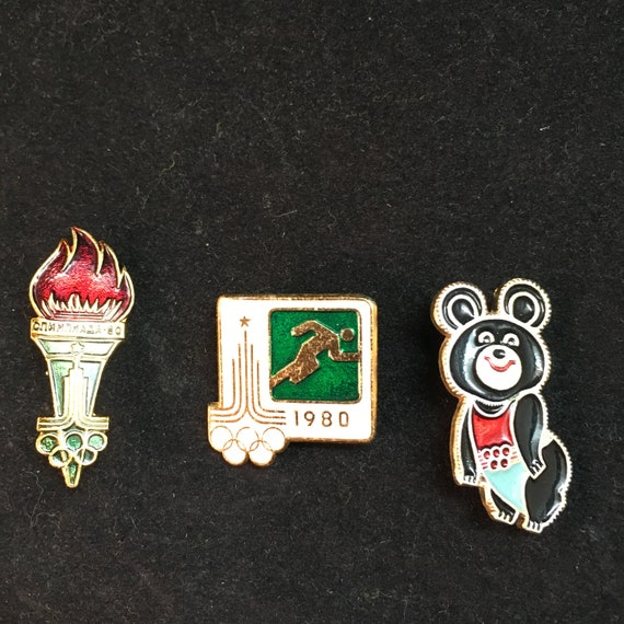 オリンピック ピンバッジ 11 個セット。1980 年代のロシアの記念品