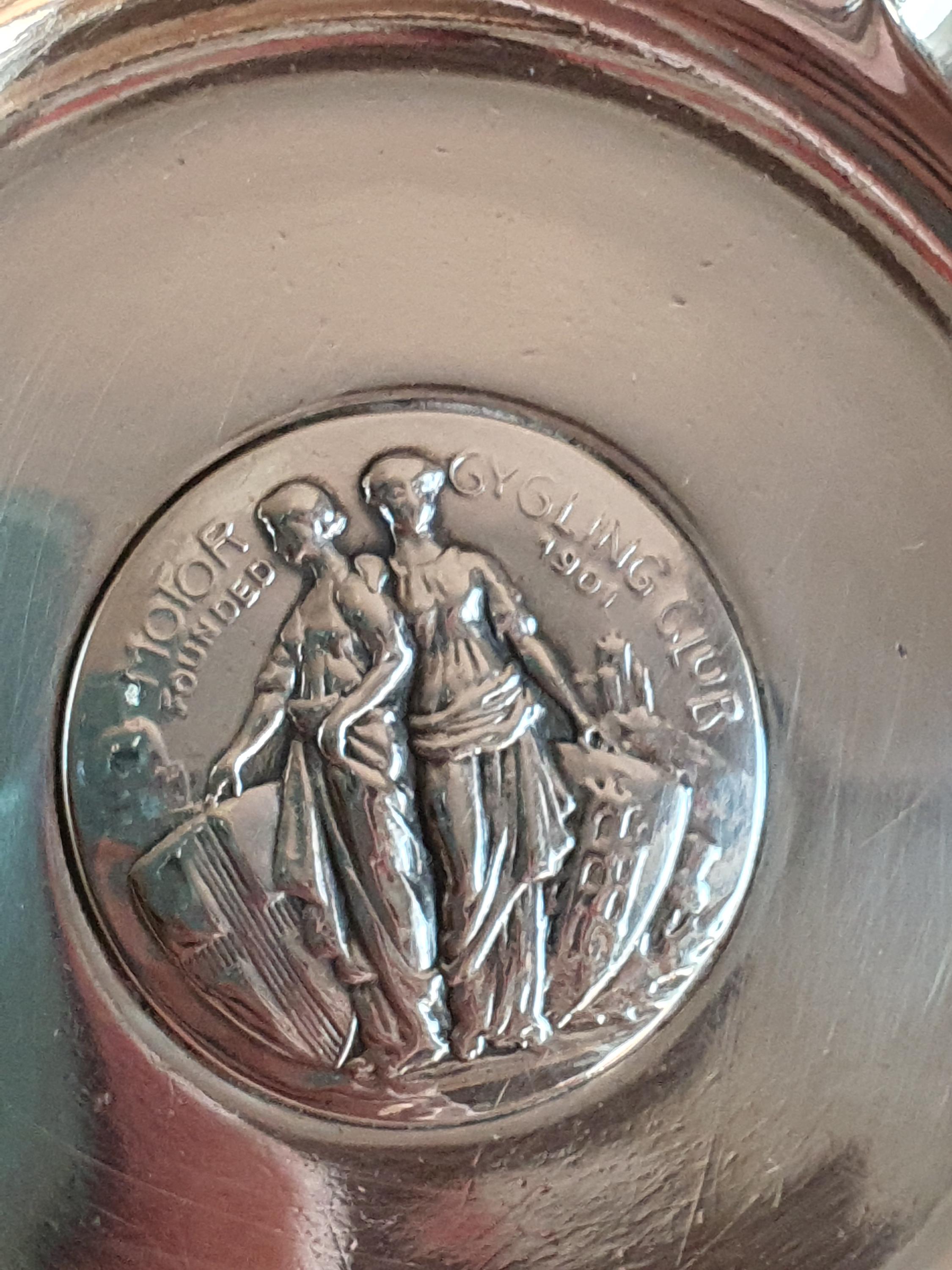 アンティークの希少なバーミンガム スターリング シルバー灰皿、完全な