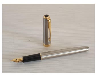 WATERMAN IDEAL PARIS 18K 750 Gold Nib Fountain Pen. Luxurious