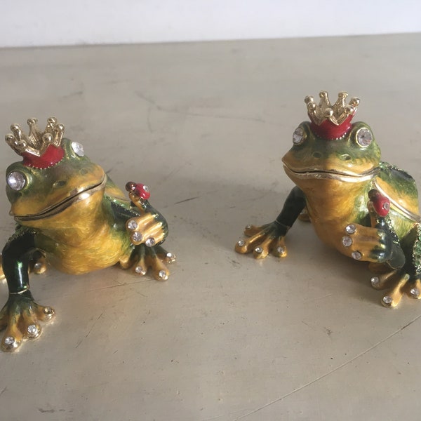 Faberge style Frogs Trinket Boxes. 2 Enamel Metal Jewels Box Embellished with Color Faceted Crystals. Vintage Handmade Ornate Rings Cases.