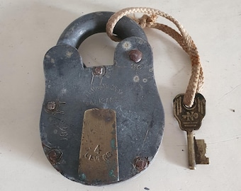 Vecchio Lucchetto E Chiave Vintage Antico In Ferro E Ottone - Foto 2