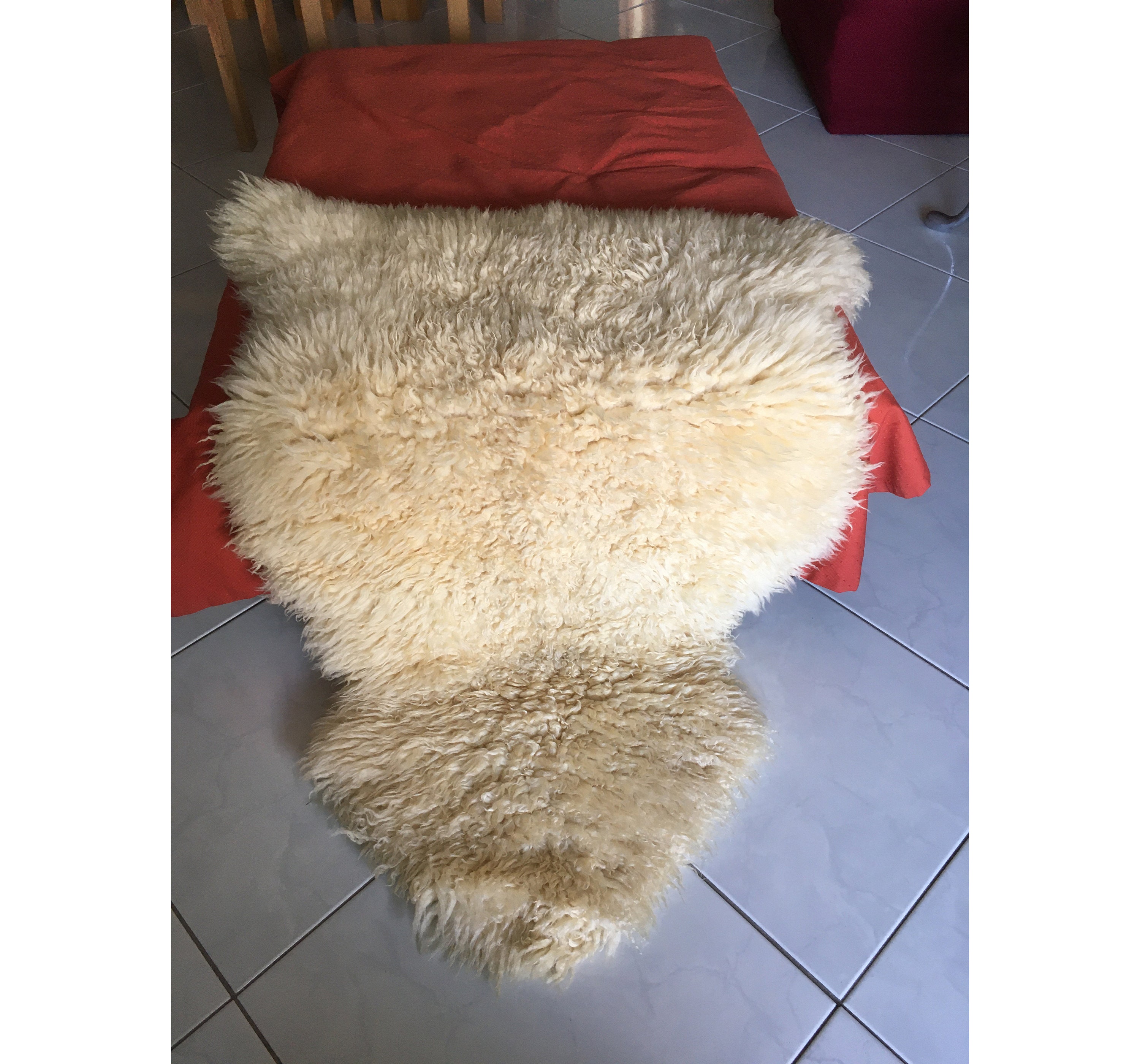 Tapis en Fourrure Asymétrique – Beige - ACCRA SHOP