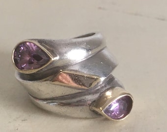 14K Gold, Silver 950 and Amethyst Ring. Robust Sterling Silver Ring with Tears Shaped Purple Transparent Stones and 14 KT Gold Fittings.