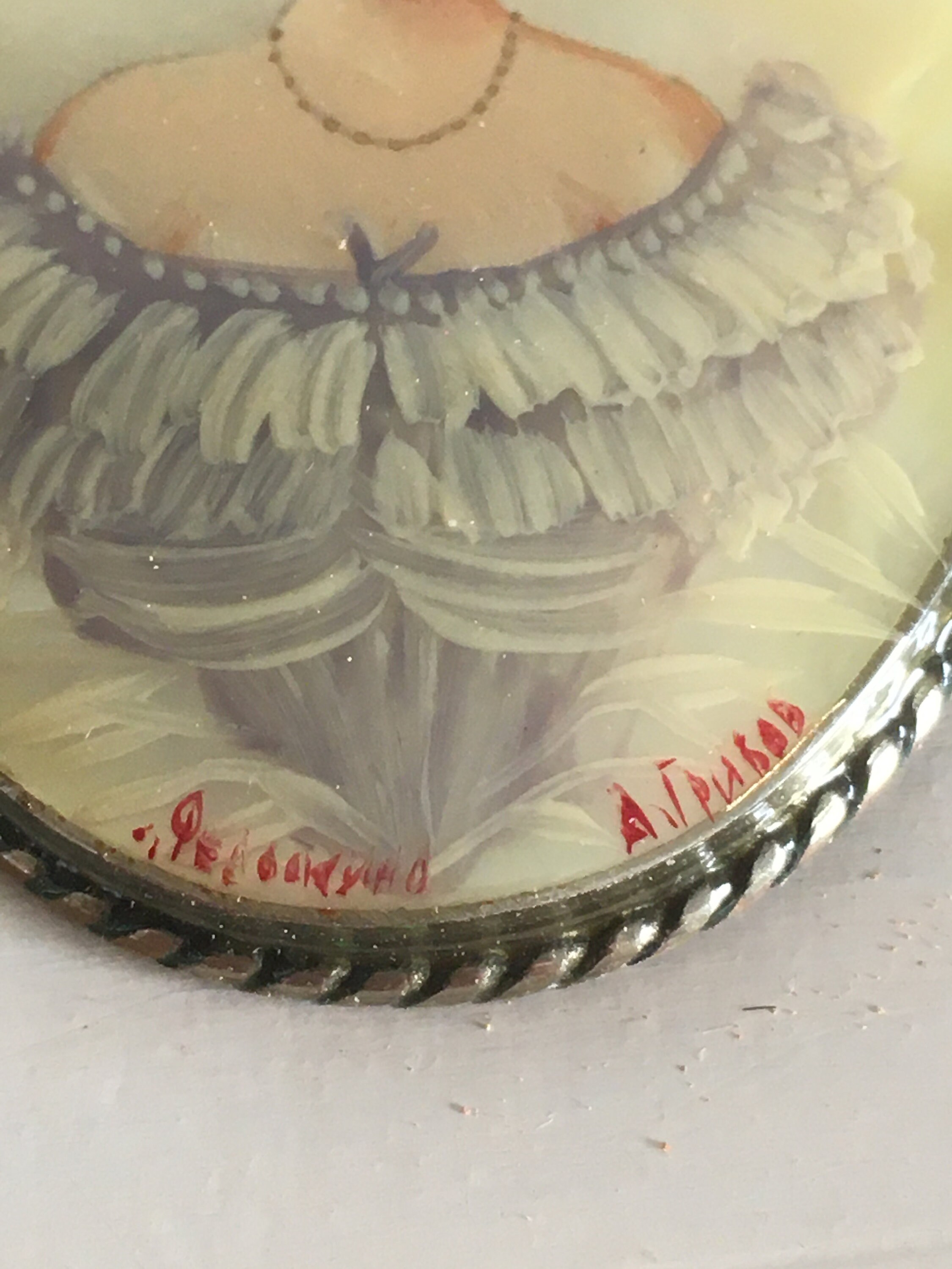 Broche Nacre FEDOSKINO – Paysage Russe Peint à La Main – Bijoux Femme