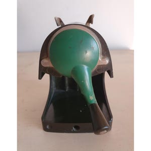 Vintage Faber-Castell 52/18 Metal Pencil Sharpener, Green Crank Desk Model, Made in Germany, 11cm Tall, Heavy 357g Retro Tool