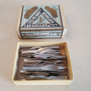 Vintage Box of 32 Steel Dip Pen Nibs IRIS 7111 by C. Brandauer & Co Birmingham, Greek Distributor Apostolides, ca. 1920s,Excellent Condition