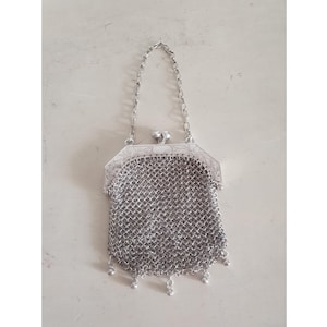 Antique Victorian Sterling Silver Mesh Coin Purse with Silver Handle, Floral Engraved Frame, Hallmarked, Circa 1890s, 49.9 grams