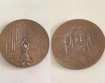 J. H. Coeffin signerad kristen medalj. Samlarobjekt i vintage brons medaljong. Guds moder i relief.