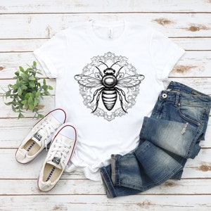 Bee T-shirt, Beekeeper Shirt,Vintage Bee Shirt, Insect Shirts, Earth Day Shirts, Beekeeper Gift, Bee Lover Shirt,Save the Bees Shirt,Bee Tee
