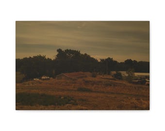 Lienzo con paisaje rural en tonos sepia