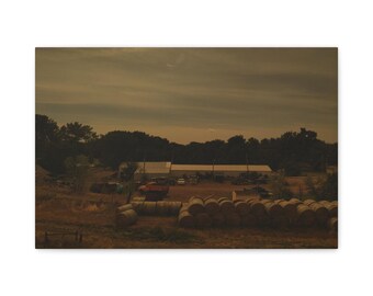 Paisaje rural de granja sobre lienzo mate