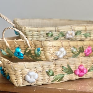 Set of 3 Vintage Raffia Floral Nesting Rectangle Casserole Warmer Baskets Retro Flowers Tropical Cottagecore Wicker Rattan Woven Decor Gift