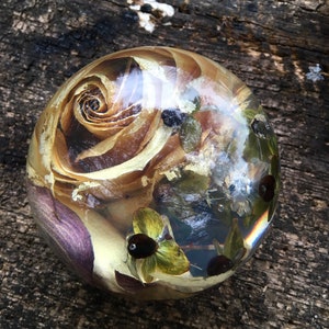 Memorial Preservation Paperweight, Funeral Flower Preservation, Memorial Flowers, Memorial Keepsake, Funeral Keepsake, 4 inches