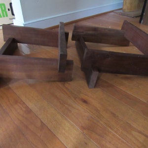 tilted floor speaker stands