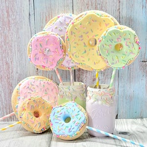 Fake Donut Lollipop, Donut Party, Candyland Party, Baby Shower, Sweet One, Ice Cream Party, Donut Centerpiece, Home Décor, Candy Party