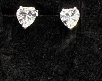 Heart -Shaped Cubic Zirconia Stud  Earrings