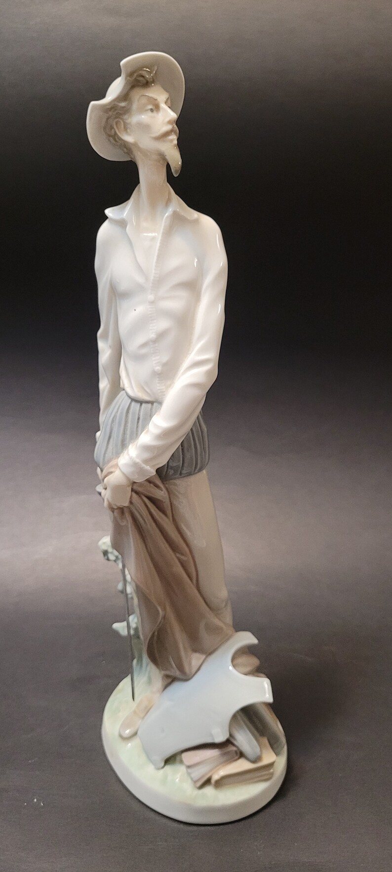 Lladro Don Quixote Standing up Figurine. 4854. Great Condition With