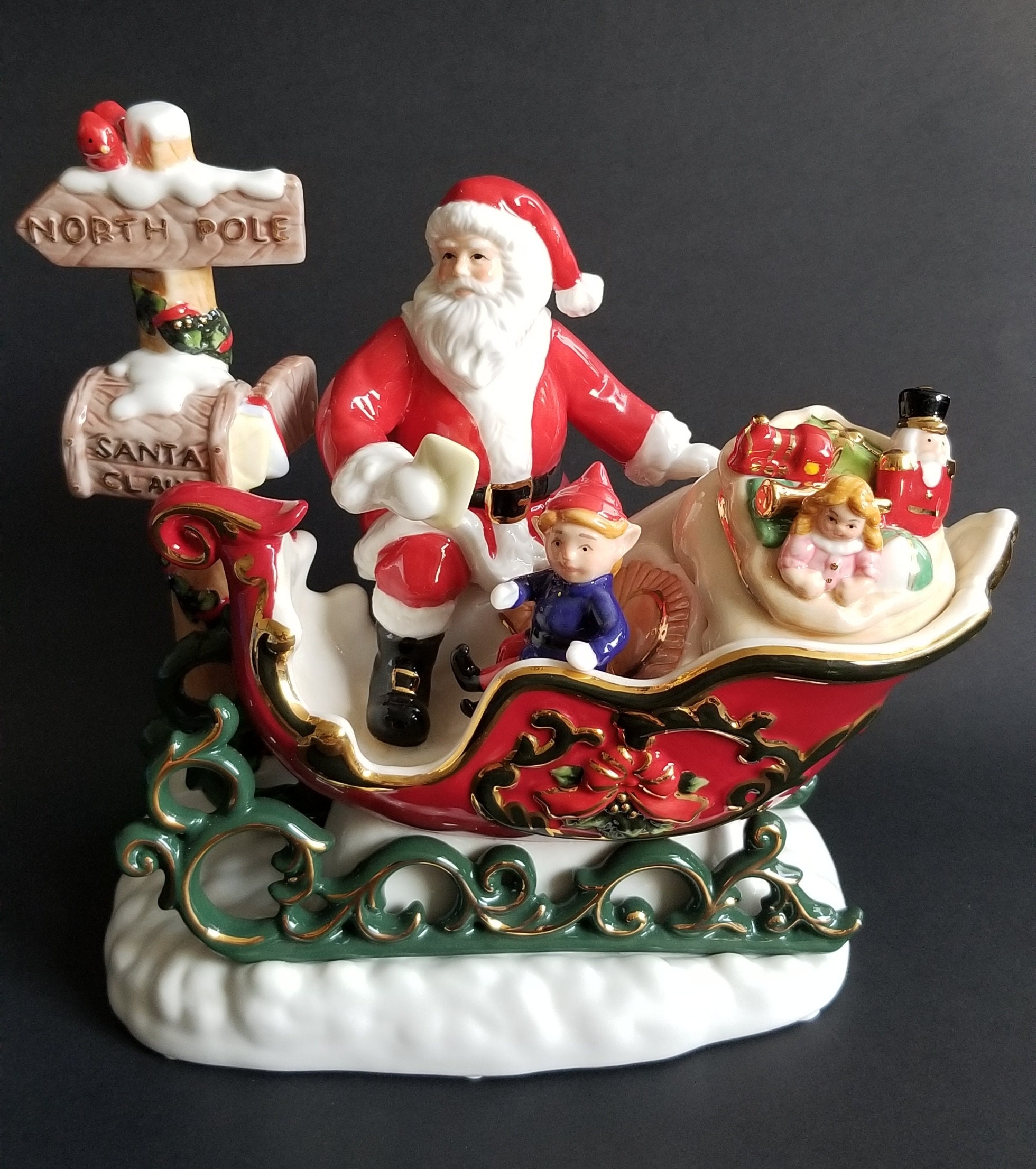 Royal Doulton Holiday Traditions SANTA'S JOURNEY. HN 5111. Limited edition. No box.