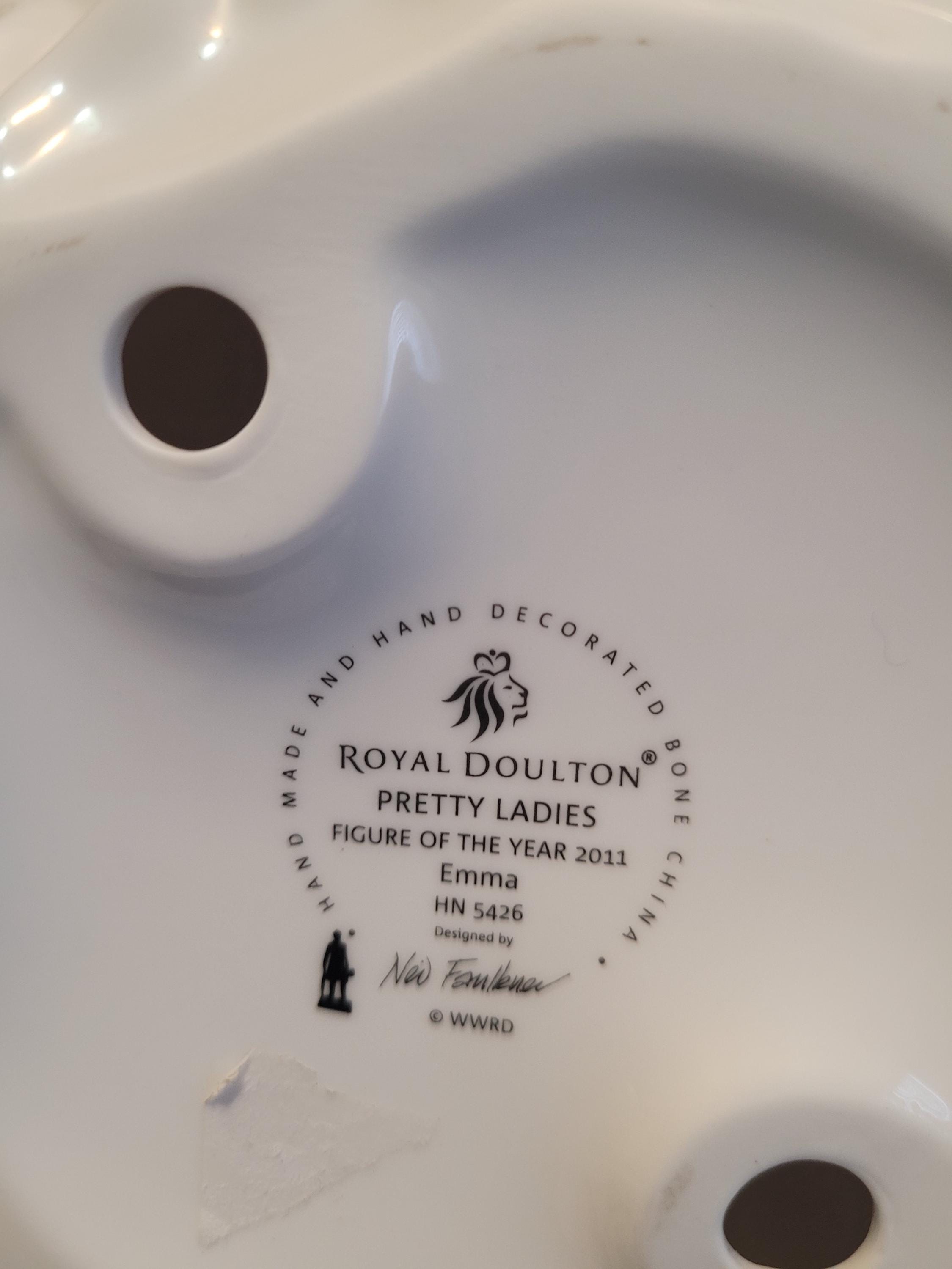 Royal Doulton Pretty Ladies FOY 2011 EMMA. HN 5426. Box