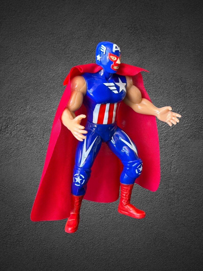 Figura de Capitán América luchadora de 18 cm de altura. imagen 2