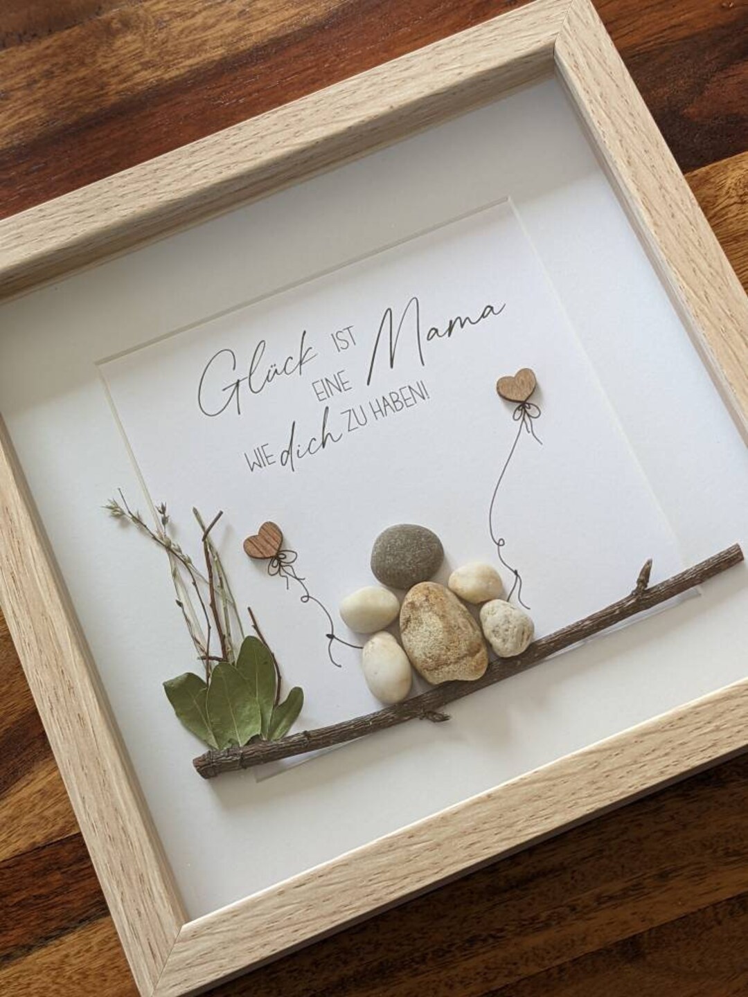 Steinbild, Personalisierbares Bild, Rahmen in Holzoptik & Glasscheibe