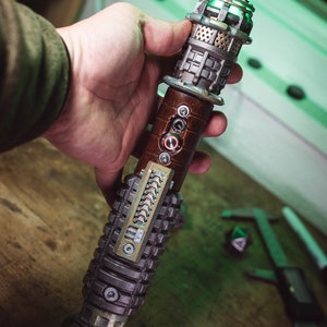 Darkstar - custom LGT/blade compatible saber hilt