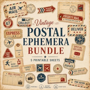 Può includere: Una collezione di effimeri postali vintage, tra cui etichette aeree, francobolli ed etichette di consegna. Il design presenta un'estetica invecchiata e usurata con accenti rossi, bianchi e blu. Il testo include "Air Mail", "Express" e "Priority Mail".