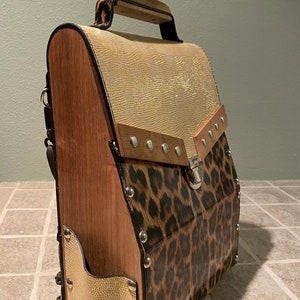 Wooden back bag