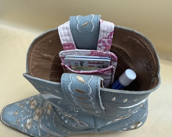 Cowgirl Boot Wallet – Hidden Boot Pocket