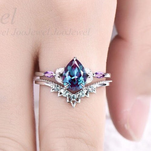 Pear Shaped Alexandrite Engagement Rings Set Purple Amethyst Moissanite Ring Lace Milgrain shops Alexandrite Wedding Band June Birthstone Gifts