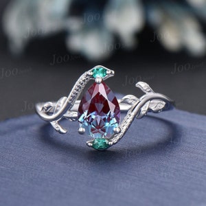 Alexandrite Snake Engagement Ring Vintage 14K White Gold Nature Inspired Pear Color-Change Alexandrite Green Emerald Wedding Ring for Women