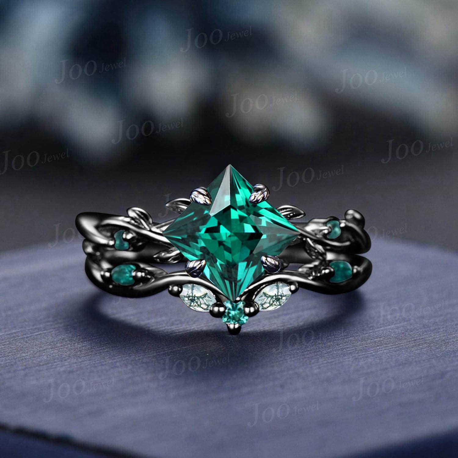 Emerald vine ring discount