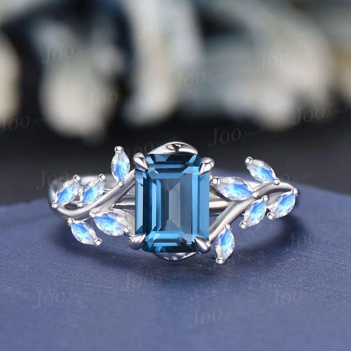 Anillo de bodas de topacio azul Londres natural de talla esmeralda