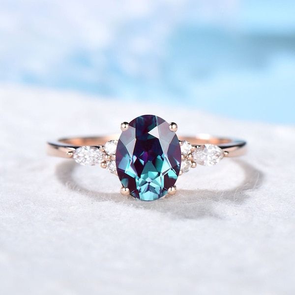 Oval Alexandrite Ring Cluster Engagement Ring Rose Gold Lab Diamond Ring June Birthstone Color Change Stone Wedding Anniversary Jewelry