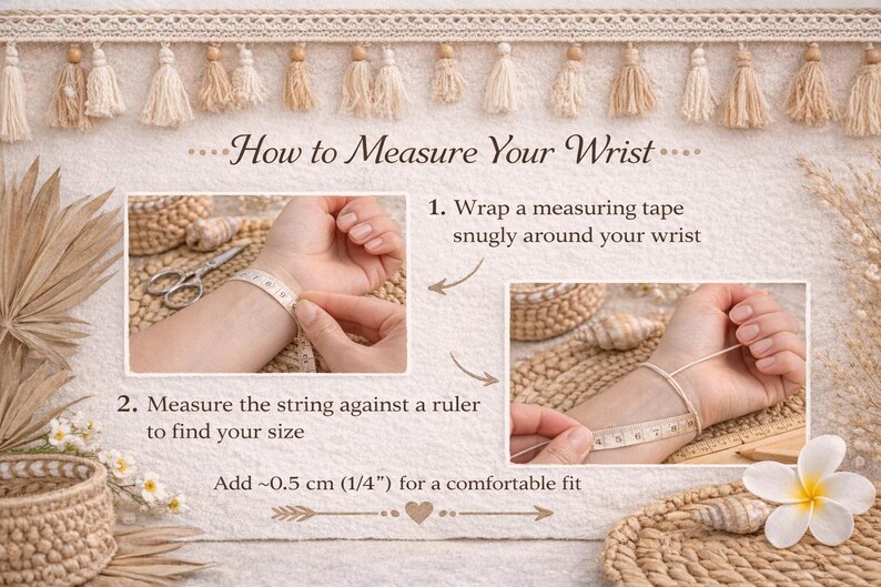 K&ouml;nnte beinhalten: Eine Anleitungsgrafik mit dem Titel How to Measure Your Wrist. Sie zeigt zwei Schritte: das Anlegen eines Ma&szlig;bandes um das Handgelenk und das Messen einer Schnur mit einem Lineal. Der Text enth&auml;lt Anweisungen und den Hinweis, 0,5 cm f&uuml;r den Sitz zu addieren.