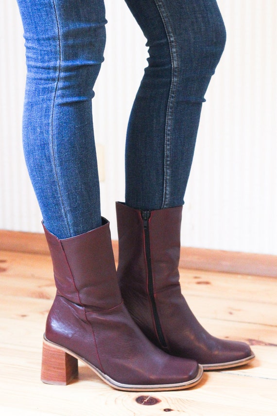 Burgundy leather vintage mid calf boots with chunk