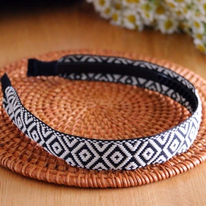 Hoofdband met etnisch lint, 2 kleuren, hoofdband van dunne stof, smalle hoofdband van 0,8 inch, boho/zigeuner-aliceband, stijlvolle basishoofdband, haaraccessoire voor dames