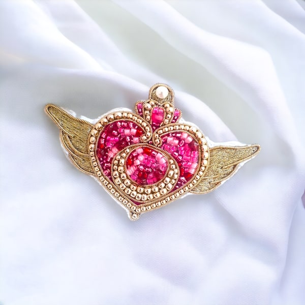 Sailor Moon brooch, embroidery brooch, handmade jewelley