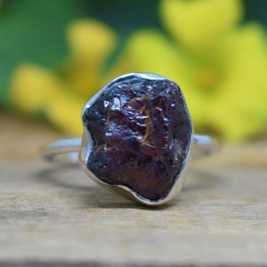 Raw Red Garnet Ring, 925 Sterling Silver, Red Color Gemstone, Handmade Gemstone Jewelry, Can Be Personalized, Free Shipping, Made For Her