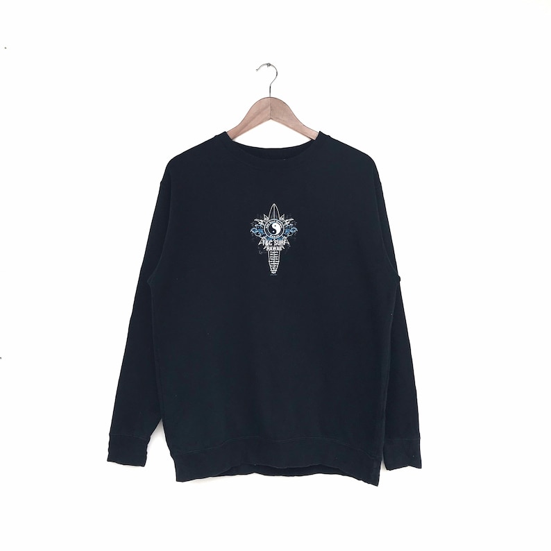 Rare vintage T/&C surf design big spellout iron on logo pullover sweatshirtfashionstylestreetwearsurfstylesportwearrave