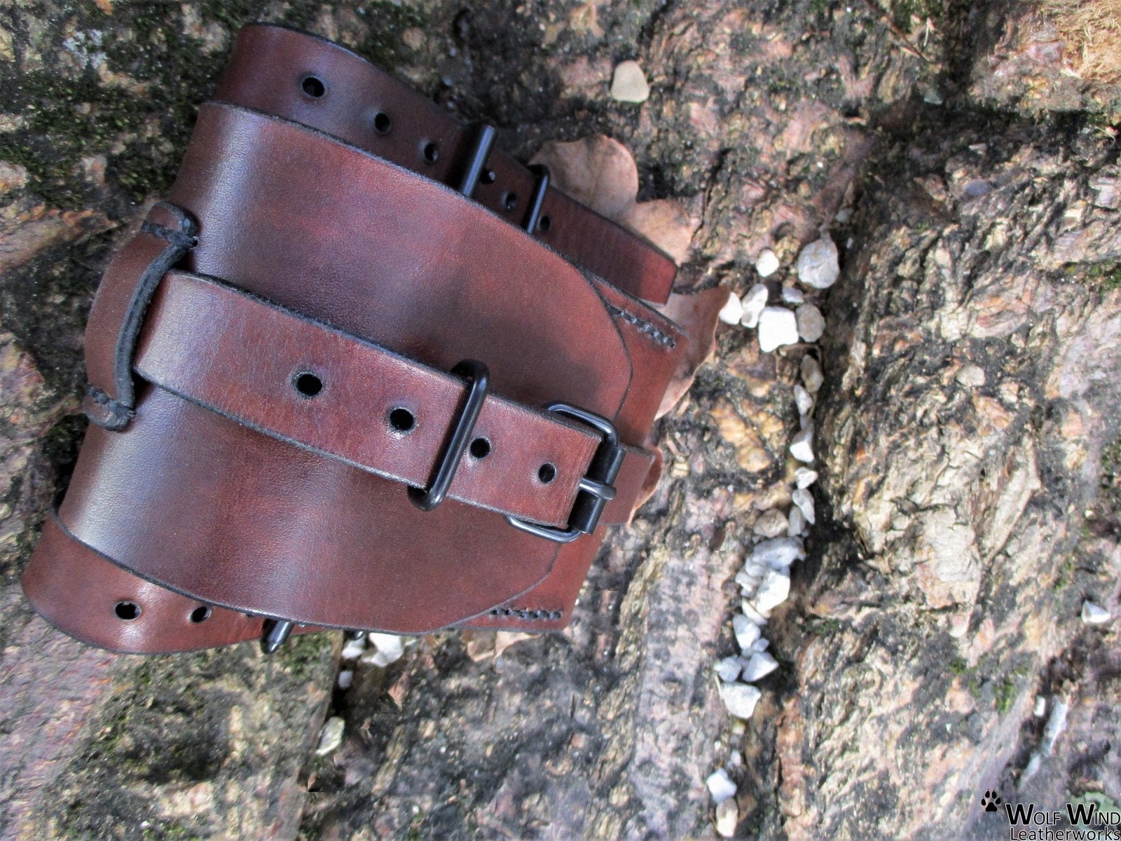 Pochette En Cuir Gravée Pour Boîte Altoids – Étanche – Bushcraft & Survie