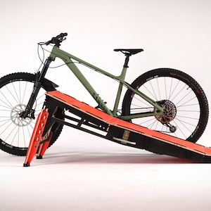 MTB Bike jump ramp Rocket image 1