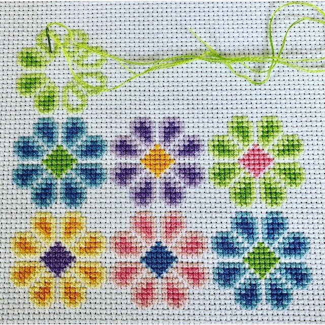 Daisy Flower Crossstitch Chart Design Pdf Download Pattern Etsy