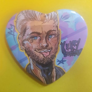 Kerry Eurodyne Cyberpunk 2077 heart shaped badge, 6cm gaming badge