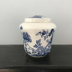 Floris London Ginger Jar Blue And White Vintage