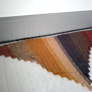 Gorgeous Soft Wool Shawl (Warm autumn)
